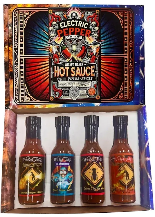 Wicked Tickle 4 Sauce Gift Set Plus <br>
<br>
7 Ghost Peppers
